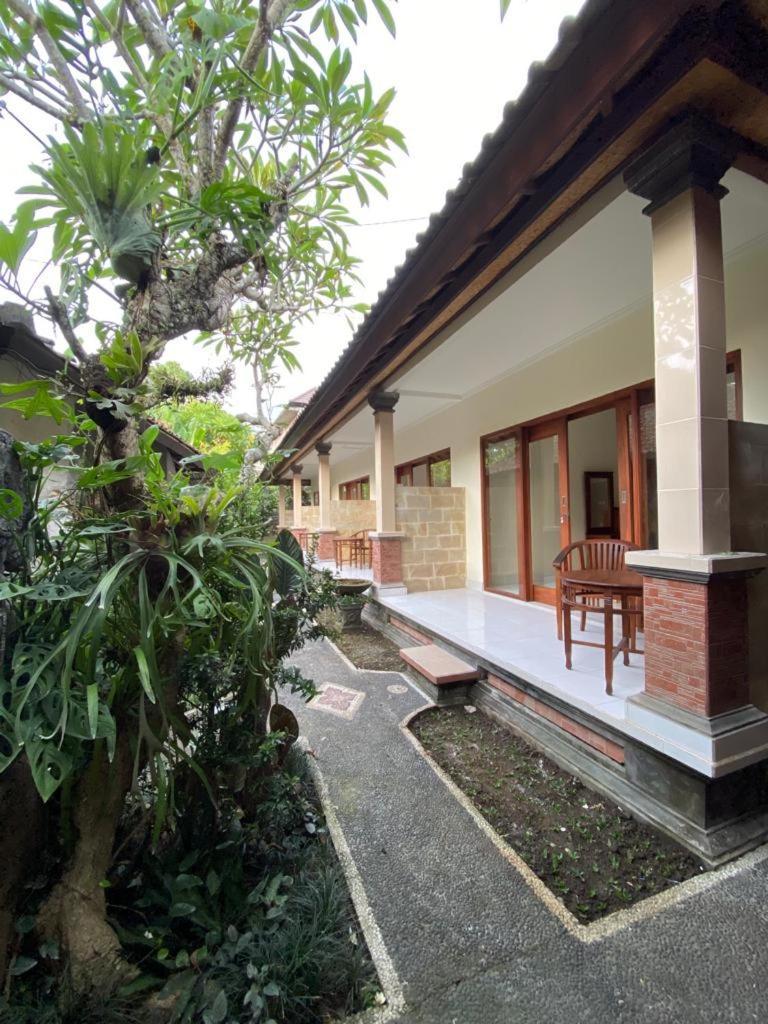 Nataliya Homestay Ubud  Room photo